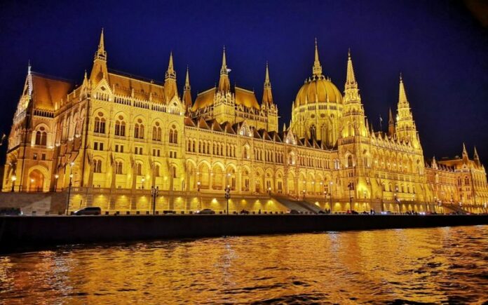 Top 10 Spectacular Cities to Visit at Night in Europe