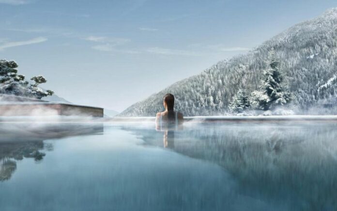 Top 7 Hotels with Stunning Infinity Pools in the Italian Alps