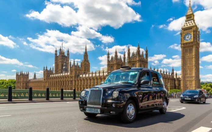 Top 10 Mistakes Tourists Make in London