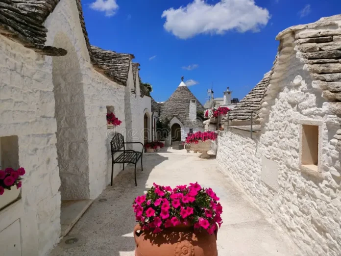 Top 10 Places in Italy that Look Like They Belong in a Fairy Tale