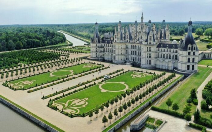 9 Most Important Monuments in France